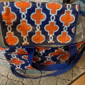 GUC cooler bag with zipper and strap toss designs Auburn orange and blue colors